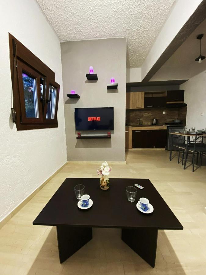 Peaceful Studio Apartment Near The Sea! シティア エクステリア 写真